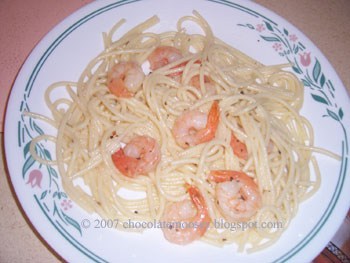 Lemon Garlic Shrimp from www.chocolatemoosey.com Lemon Garlic Shrimp