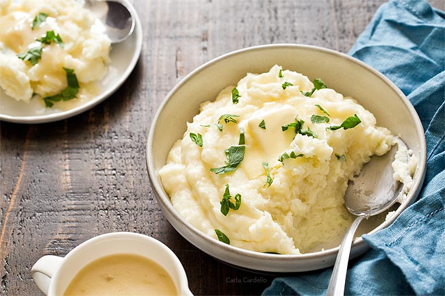 Creamy Garlic Mashed Potatoes in a bowl