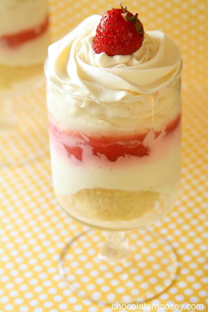 Strawberry Cheesecake Parfaits