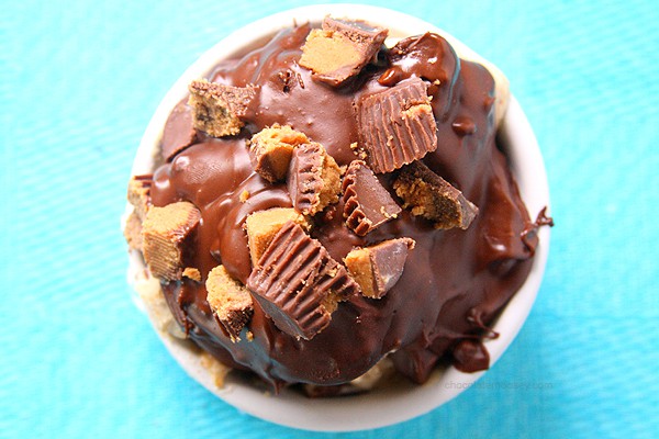 Homemade Chocolate Peanut Butter Magic Shell | www.chocolatemoosey.com