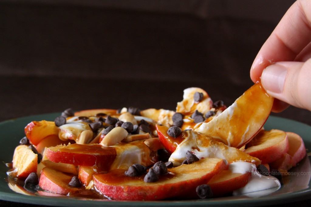 Apple Nachos from www.chocolatemoosey.com Apple Nachos