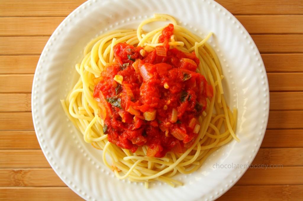 Quick and Fresh Basil Tomato Sauce