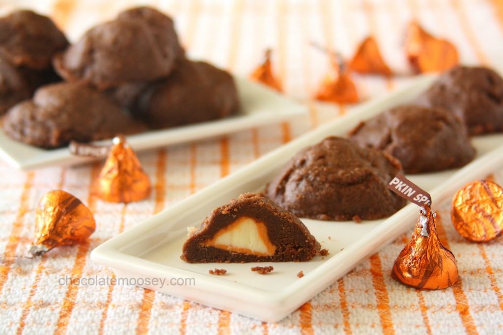 Stuffed Pumpkin Spice Kiss Cookies from www.chocolatemoosey.com Stuffed Pumpkin Spice Kiss Cookies