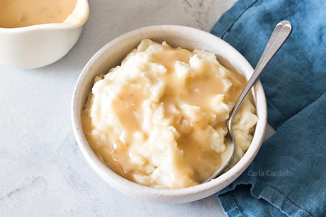 Gravy With Mashed Potatoes