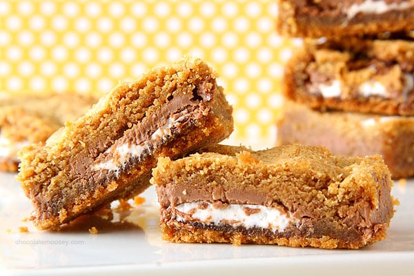 Stuffed Mallo Cup Bars | www.chocolatemoosey.com