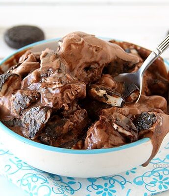 Peppermint Patty Ice Cream | www.chocolatemoosey.com