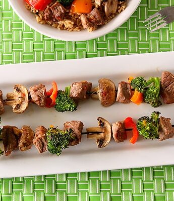 Beef Stir Fry Kabobs | www.chocolatemoosey.com
