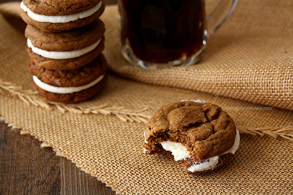 Root Beer Float Sandwich Cookies | www.chocolatemoosey.com