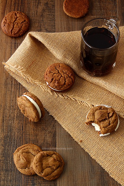 Root Beer Float Sandwich Cookies | www.chocolatemoosey.com