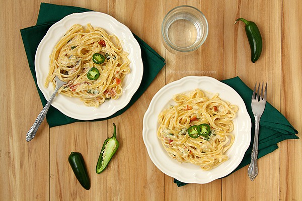 Jalapeno Popper Fettuccine Alfredo | www.chocolatemoosey.com