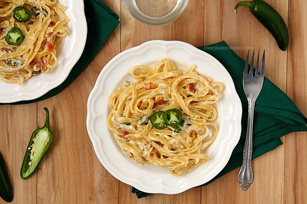 Jalapeno Popper Fettuccine Alfredo | www.chocolatemoosey.com