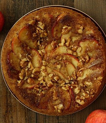Apple Walnut Upside Down Spice Cake | www.chocolatemoosey.com