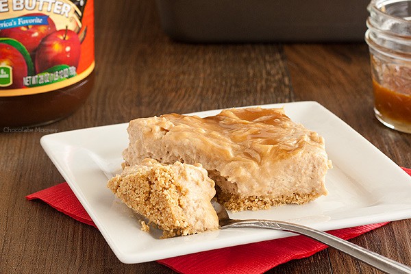 Take a bite of fall with creamy No Bake Caramel Swirl Apple Butter Cheesecake with a homemade graham cracker crust.