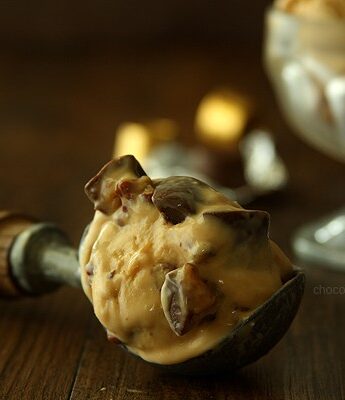 Triple Caramel Pecan Rolo Ice Cream | www.chocolatemoosey.com