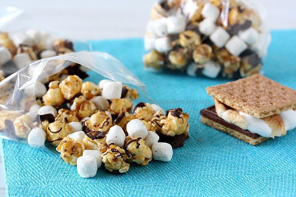 S'mores Caramel Popcorn | www.chocolatemoosey.com