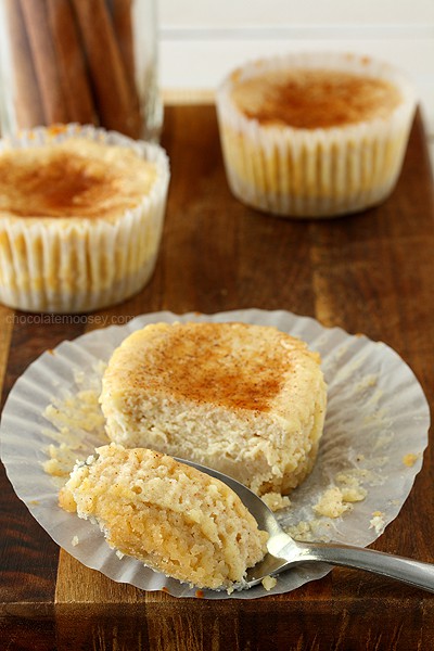 Snickerdoodle Cheesecake Cupcakes | www.chocolatemoosey.com