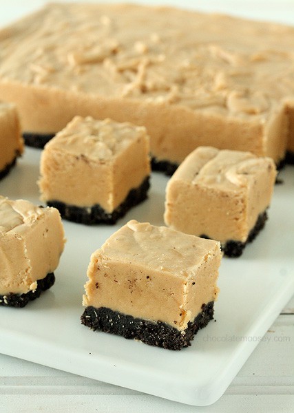 Easy Peanut Butter Oreo Fudge | www.chocolatemoosey.com