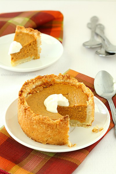 Deep Dish Mini Pumpkin Pies For Two without evaporated milk in a cream cheese pie crust 