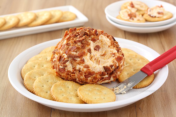 Bacon Cheddar Cheese Ball