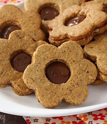 Spiced Hazelnut Linzer Cookies