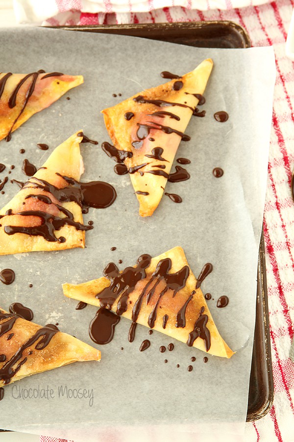 Baked Cherry Cheesecake Wontons