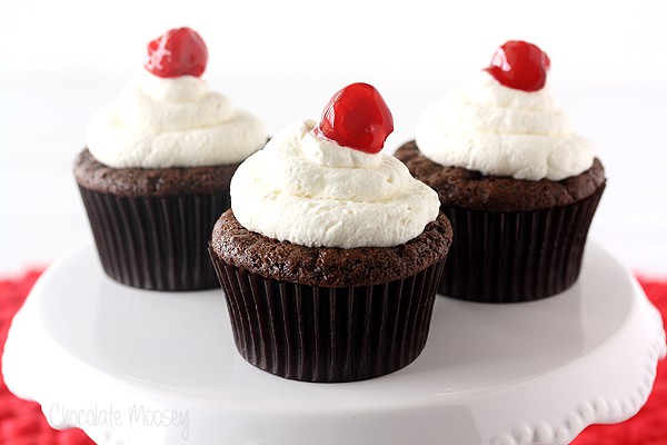 Cherry Cheesecake Stuffed Cupcakes