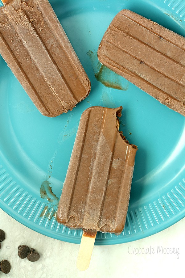 Homemade Fudgesicles for an easy summer treat to cool down