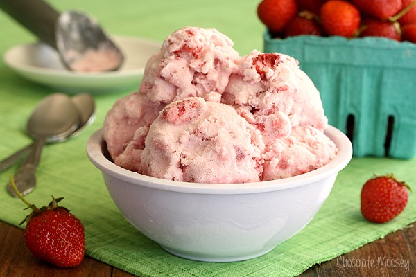 Strawberries And Cream Ice Cream (No Cook, Egg Free)