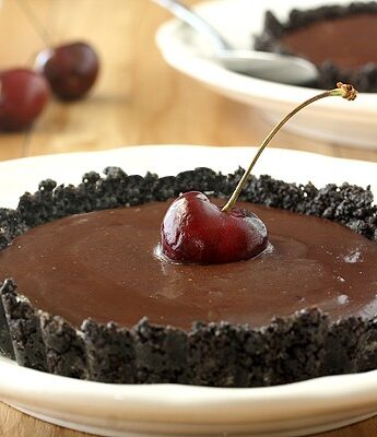 No Bake Chocolate Cherry Tartlets