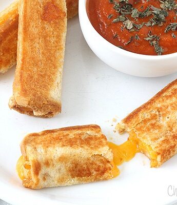 Grilled Cheese Roll Ups with Tomato Soup Dipping Sauce