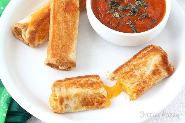 Grilled Cheese Roll Ups with Tomato Soup Dipping Sauce