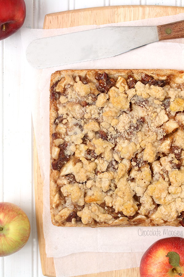 Apple Crumble Bars uncut