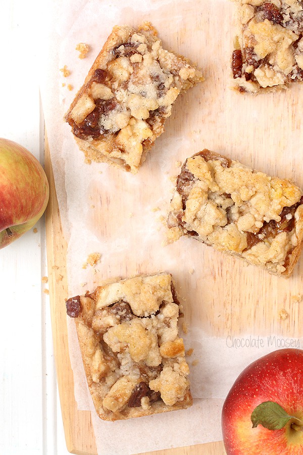 Apple Pie Crumb Bars with pecans