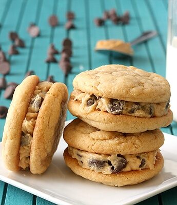 Peanut Butter Cookie Dough Sandwich Cookies for the peanut butter cookie lover