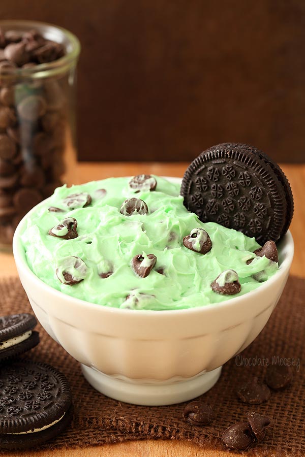 No Bake Mint Chocolate Chip Cheesecake Dip