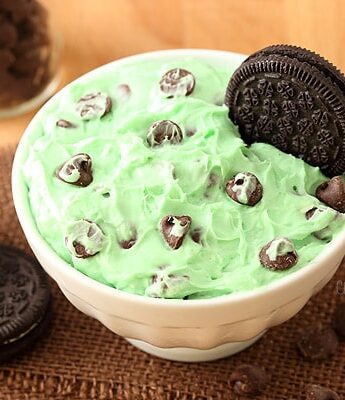 No Bake Mint Chocolate Chip Cheesecake Dip