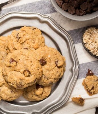 Soft Peanut Butter Chocolate Chip Oatmeal Cookies