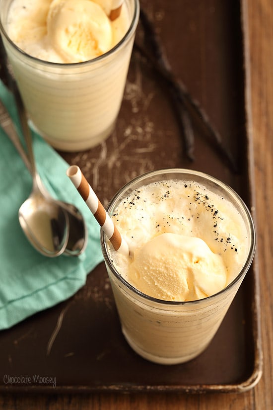 Vanilla Bean Cream Soda Floats