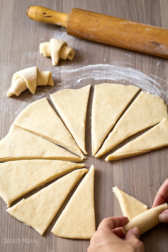 Rolling up crescent roll dough