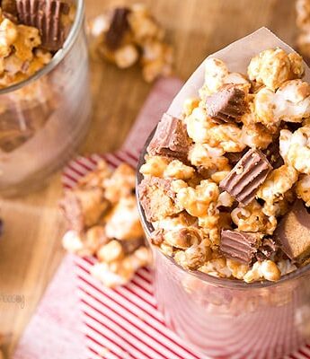 Peanut Butter Cup Popcorn