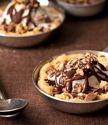 Peanut Butter Cup Mini Skillet Cookies