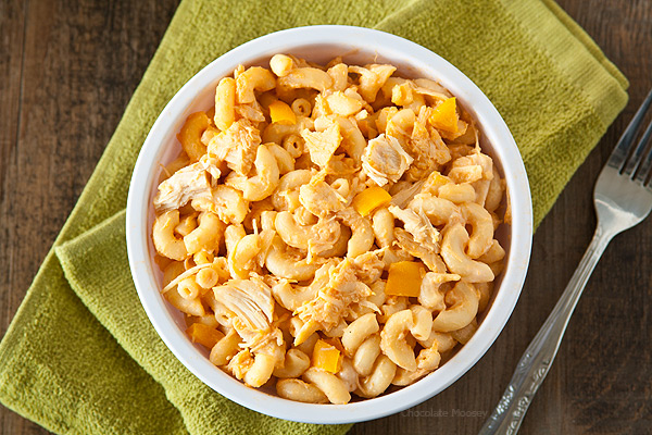 Turn your favorite buffalo chicken dip into dinner with this Stovetop Buffalo Chicken Macaroni and Cheese recipe. Made from scratch with chicken breast, bell pepper, cheddar cheese, hot sauce, and ranch dressing.