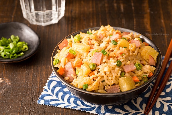 Hawaiian Fried Rice with ham and pineapple is an easy side dish to make when you're in the mood for Chinese takeout but need to keep an eye on your spending. Great way to use up leftover ham!