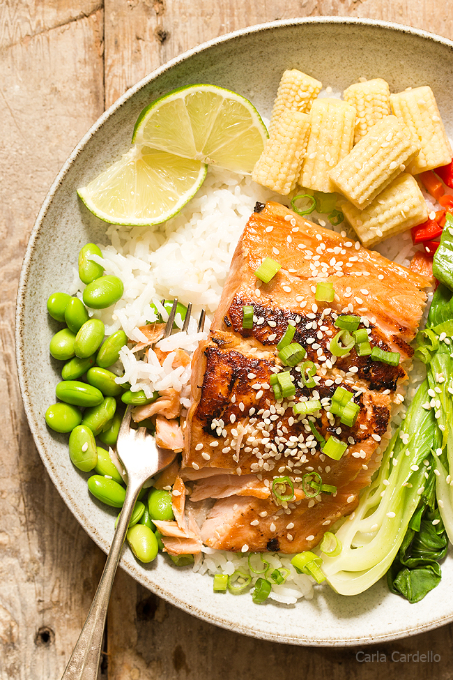 Asian salmon in bowl with rice and vegetables