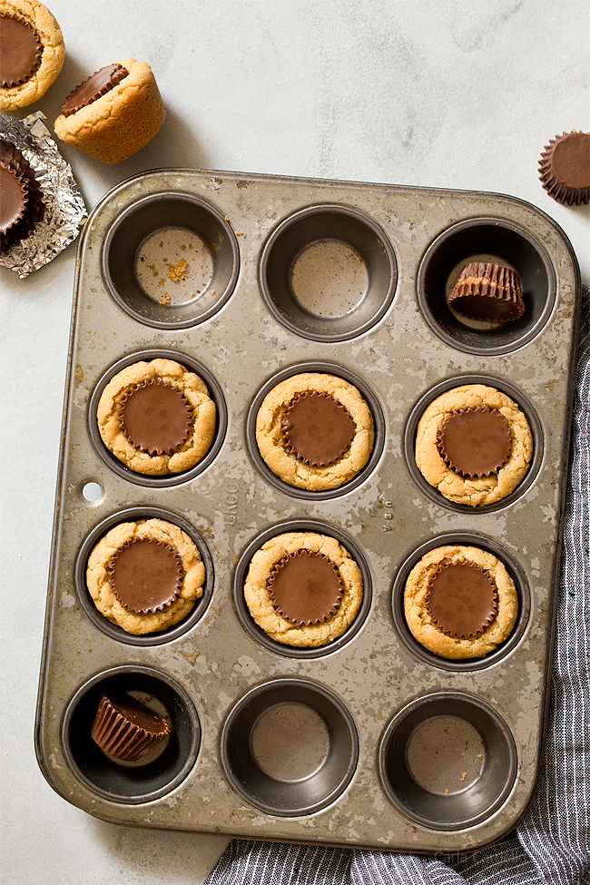 In the mood for peanut butter but don't want to make dozens of cookies? Bake up these irresistible small batch Peanut Butter Cookie Cups! Ideal for cookie trays and gift giving.