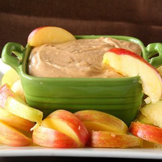 Caramel Apple Cheesecake Dip