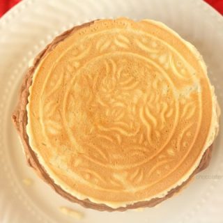 Pizzelles (Italian Wafer Cookies)