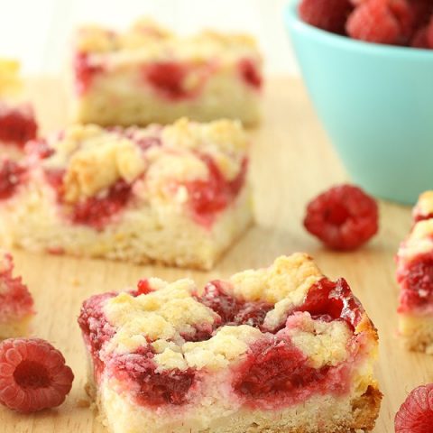 Raspberry Cheesecake Crumb Bars
