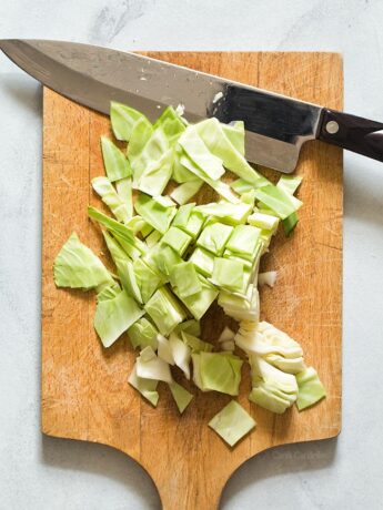 How to cut cabbage into squares