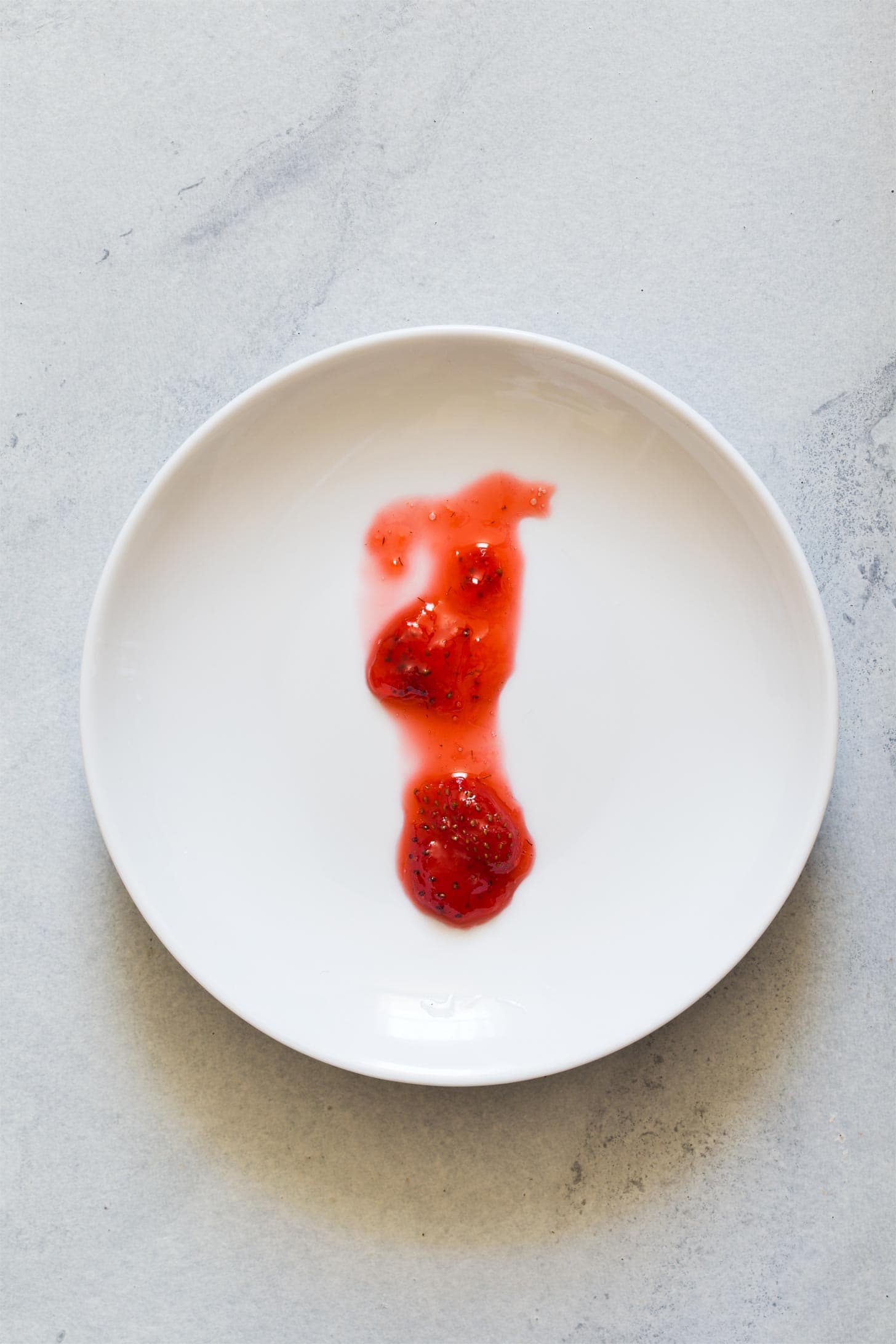 Testing small batch strawberry jam using frozen plate method